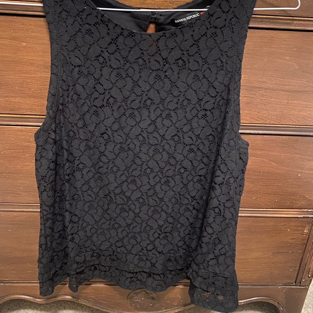 Banana Republic Black Floral Lace Sleeveless Camisole